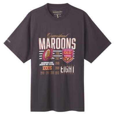 8 Straight Vintage Tee